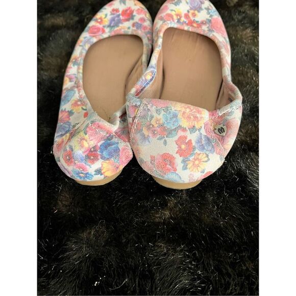 Minnetonka Anna Ballet Flats Shoes Multicolor Floral  Womens 7 - Picture 3 of 6
